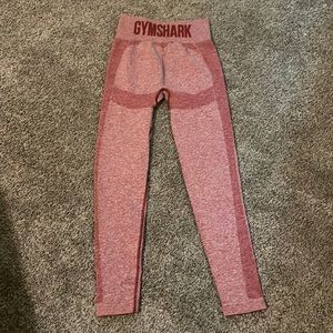 Gymshark médium leggins pink mark never worn